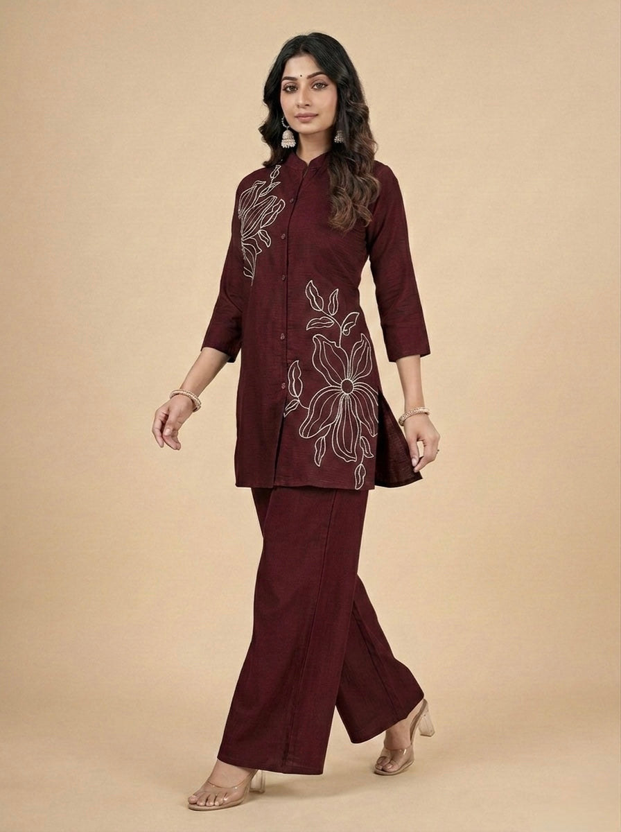 MAROON  WITH WHITE FLORAL VARTICAN CORDSET