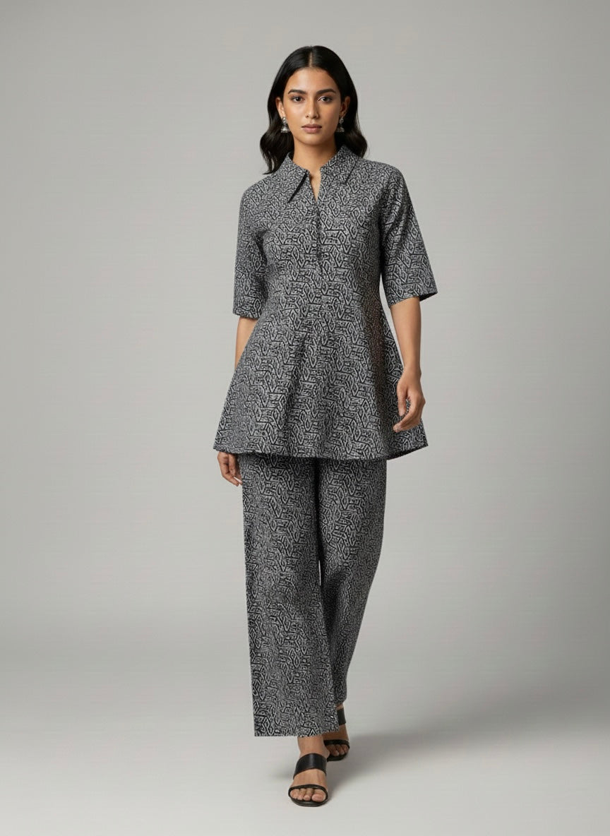 CHARCOAL AND LIGHT GREY GEOMETRIC SLATE CORDSET