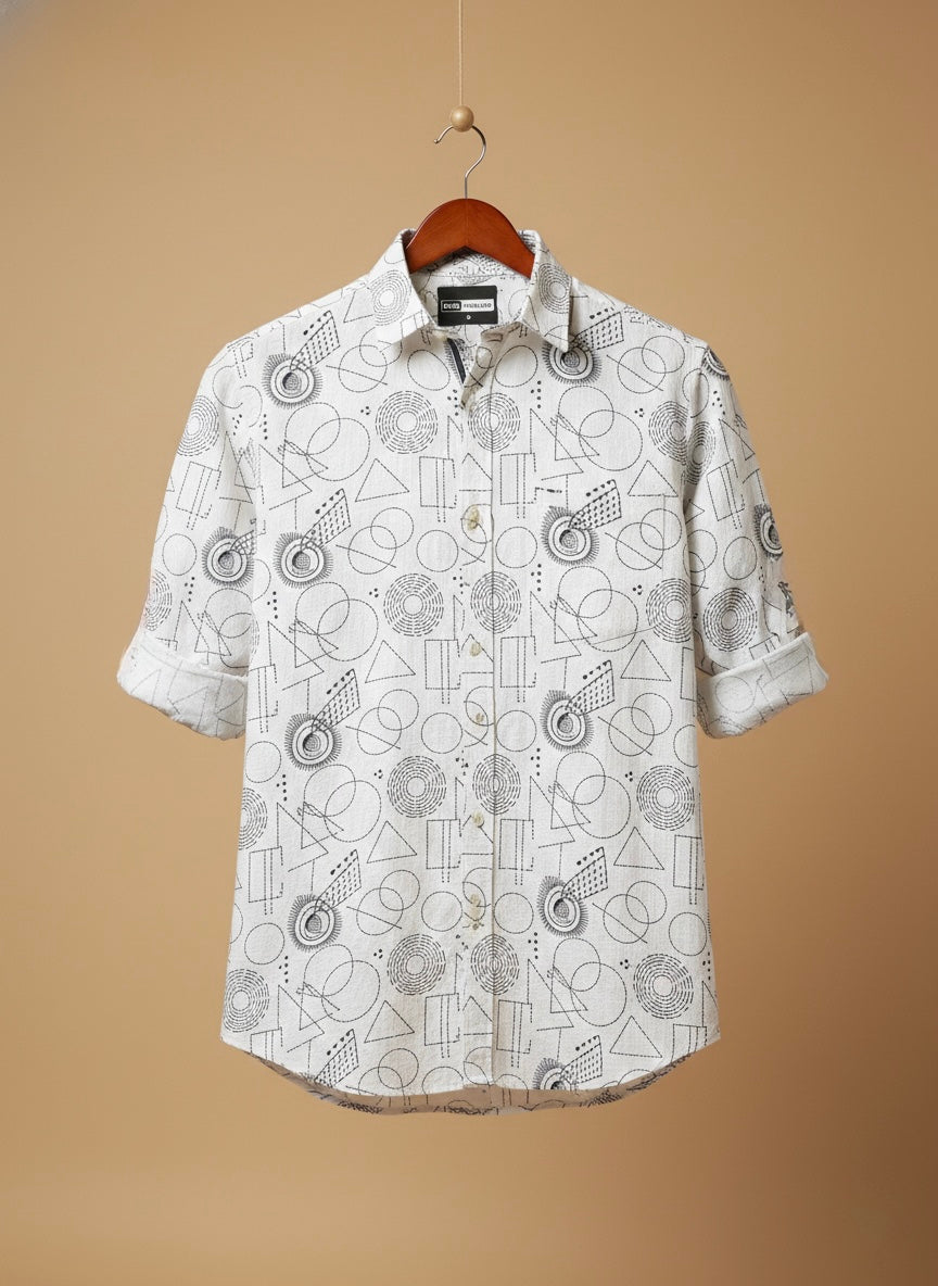 GEMOTIRC DESIGN ON WHITE
